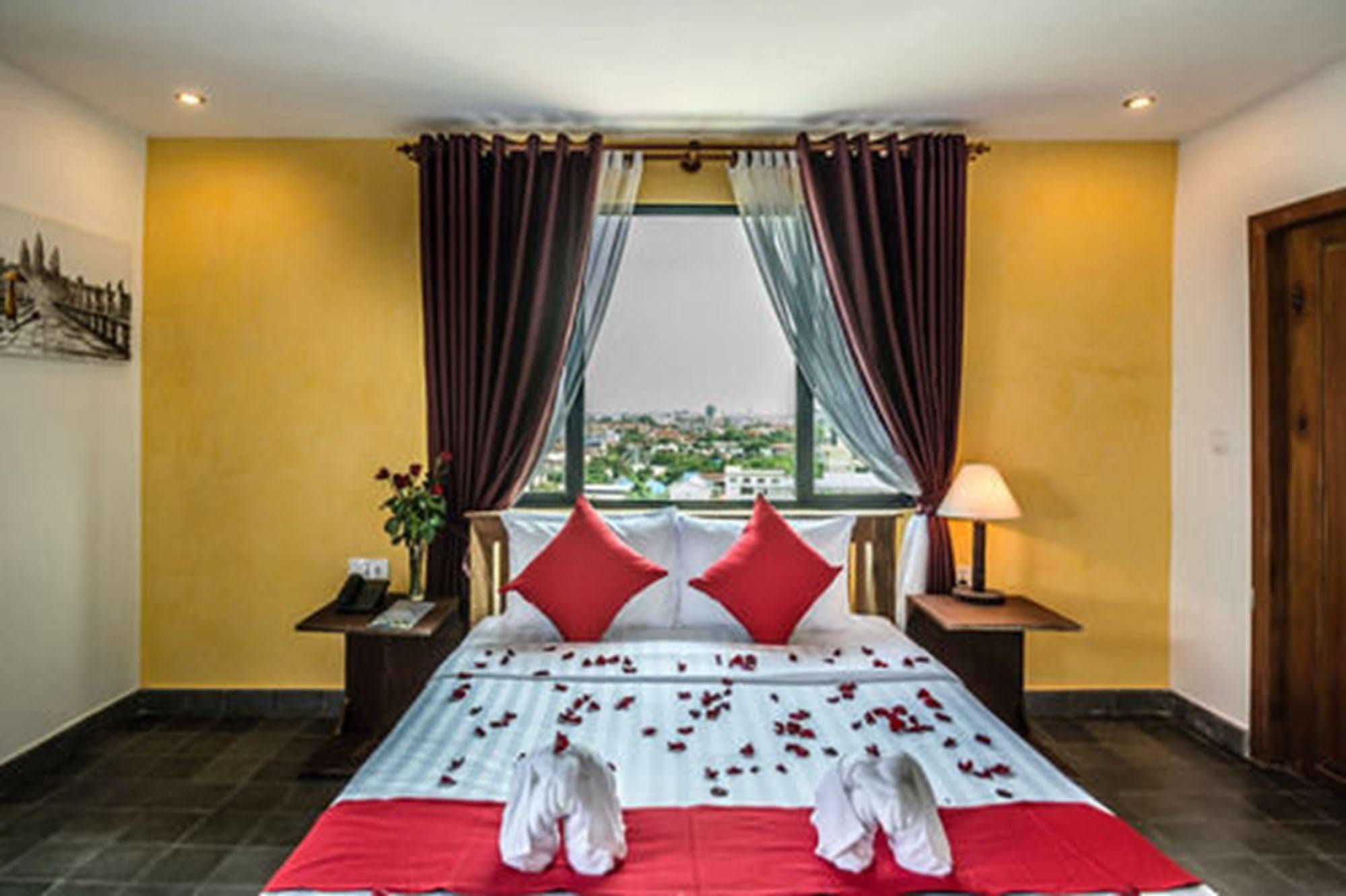 Diamond Palace Resort & Sky Bar Phnompen Kültér fotó